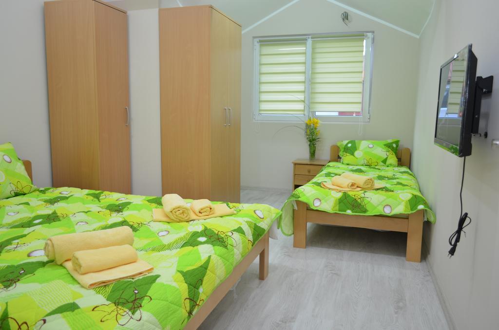 Guest House Konak Iris Predejane Δωμάτιο φωτογραφία